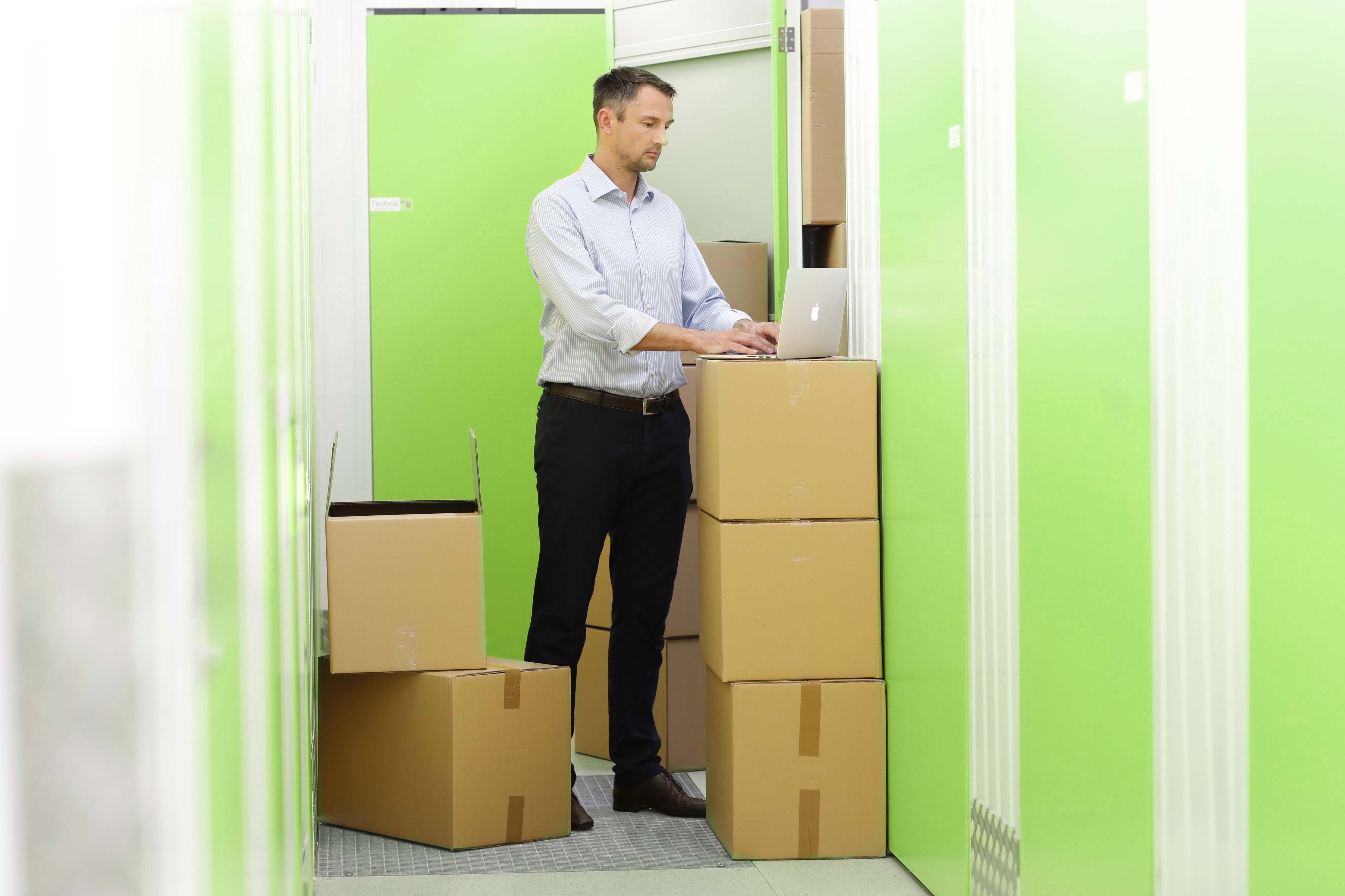 self storage box bij LOADS